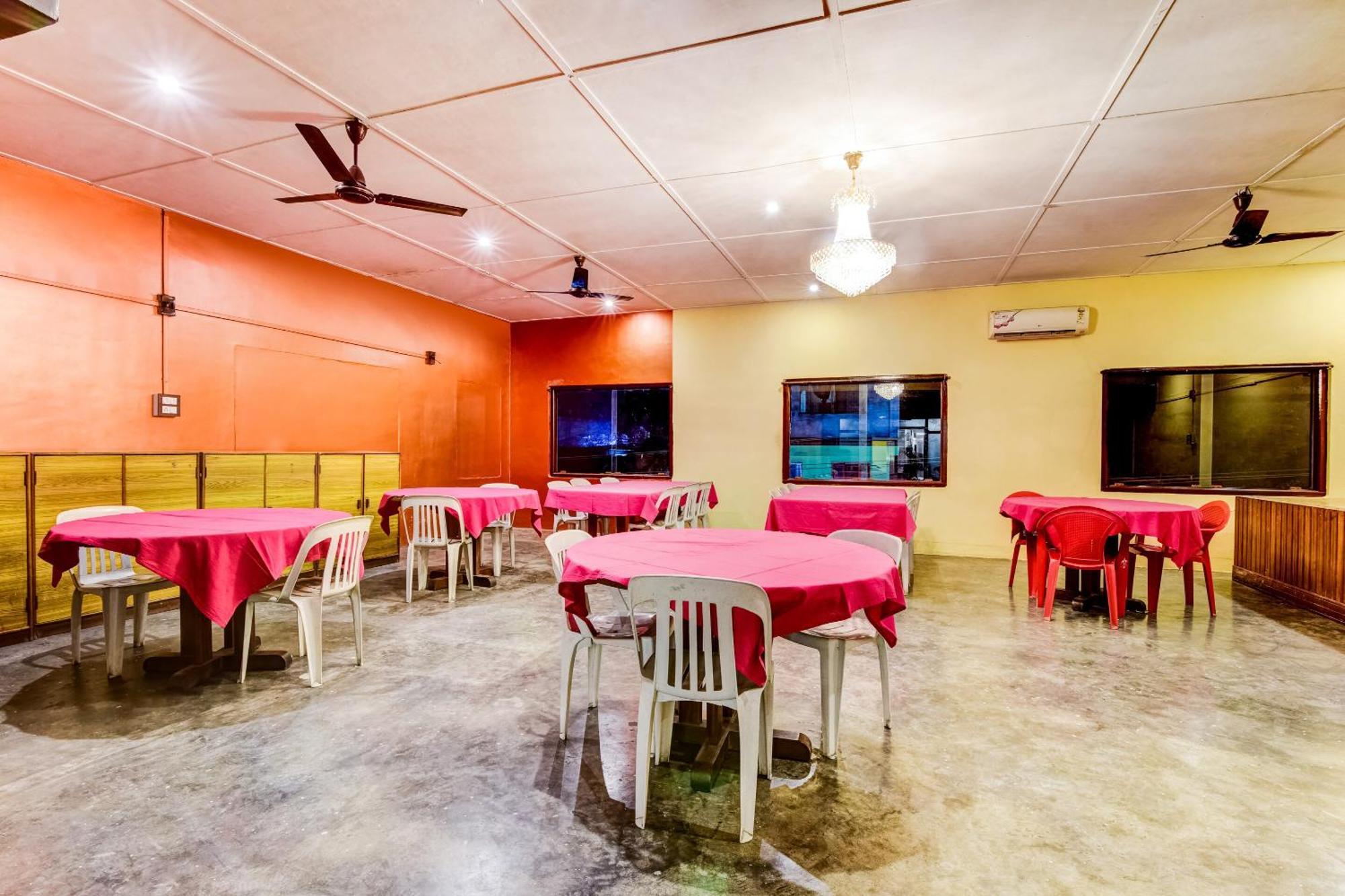 Spot On Durba 2 Hotell Tezpur Eksteriør bilde